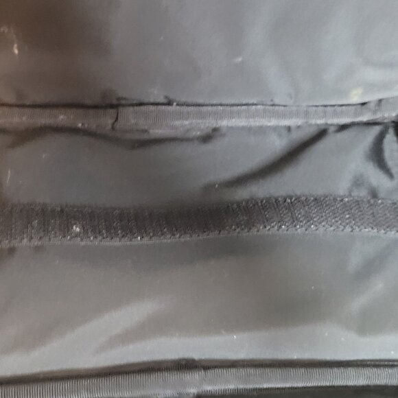 Kate Spade Pucker Up PVC Makeup Bag Round Top Handle Orange Slices 10x12x4 Inch - Picture 8 of 9